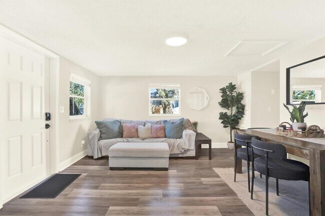 Foto del edificio - 1707 E New Orleans Ave