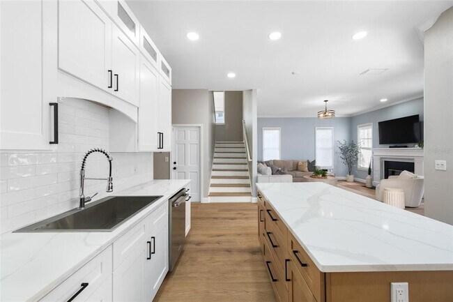 Foto del edificio - 2808 Southpointe Ln