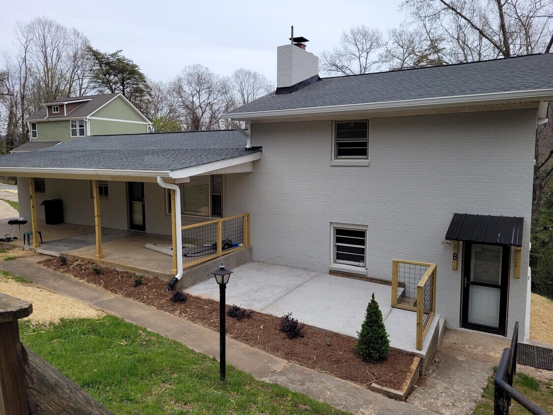 Primary Photo - 110 Pine Hill Dr