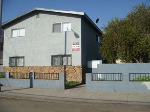 Building Photo - 2283 Lewis Ave