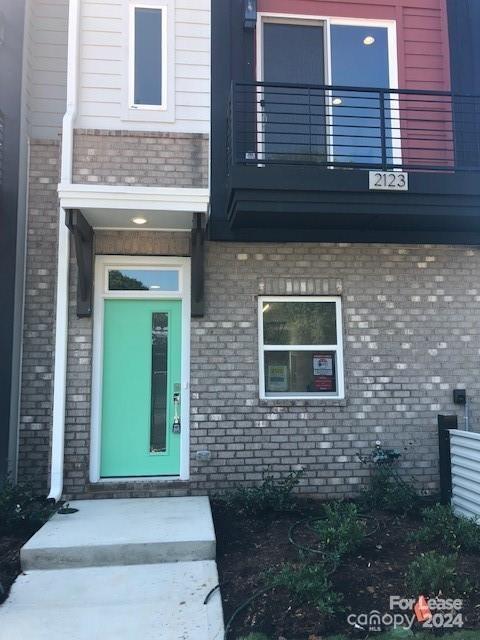 Building Photo - 2123 Electric Ln
