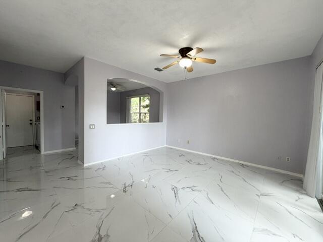 Building Photo - 5487 Queenship Ct