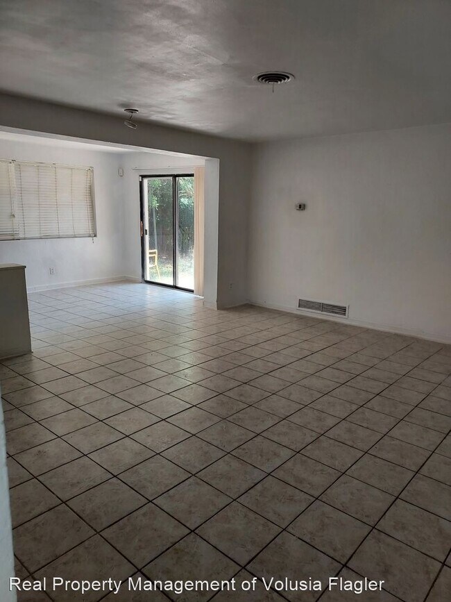 Foto del edificio - 3 br, 2 bath House - 1107 Lakewood Park Dr