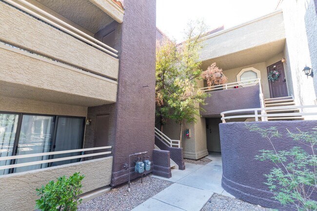 Building Photo - Now Available for Rent 2 Bedroom at Vizcaya