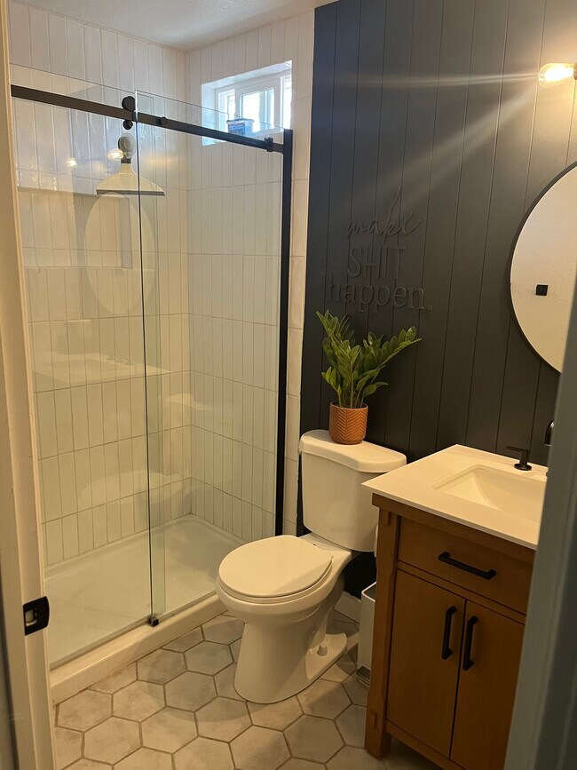 Building Photo - 1140 Jan Ave