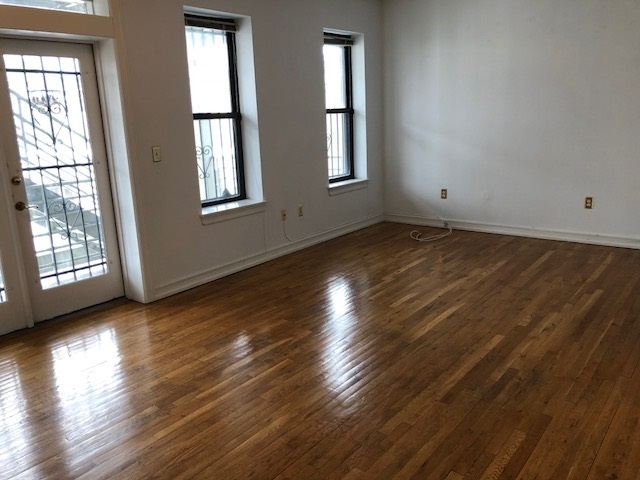 Building Photo - 509 Madison St