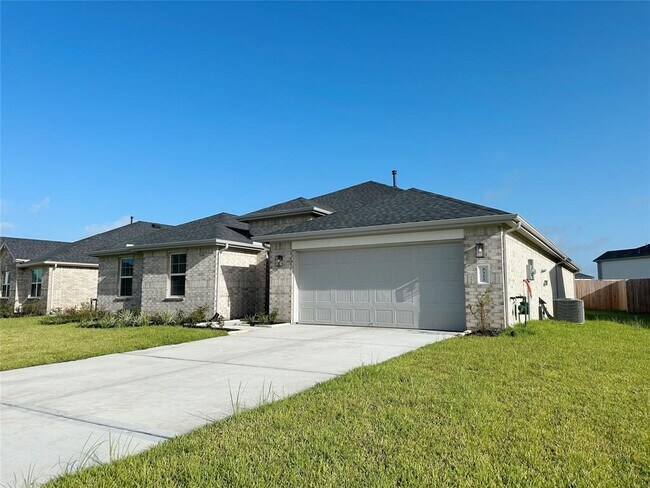 Foto del edificio - 3322 Kendleshire Ln