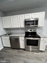 Building Photo - 1107 N Fulton Ave