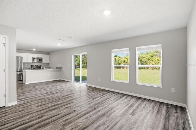 Foto del edificio - 64 Foxhall Ln