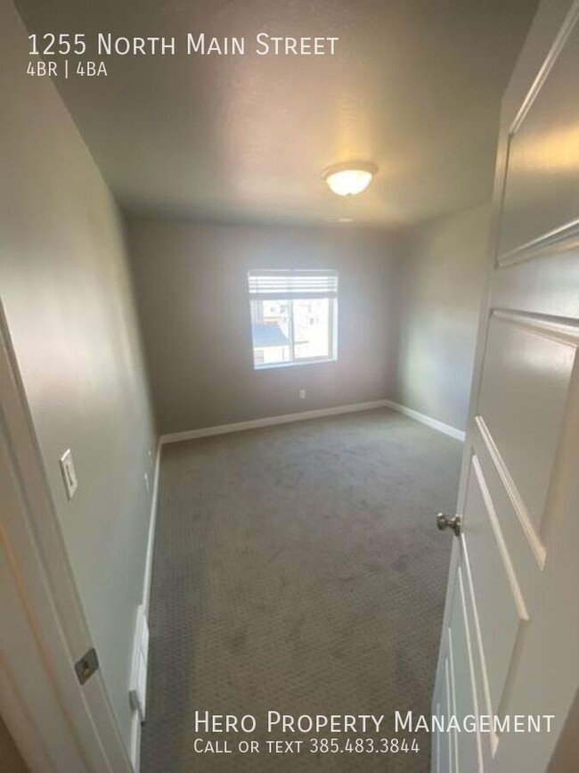 Building Photo - Beautiful Bountiful Townhome!!!