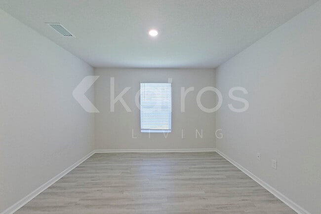 Building Photo - 4698 Malay Cir