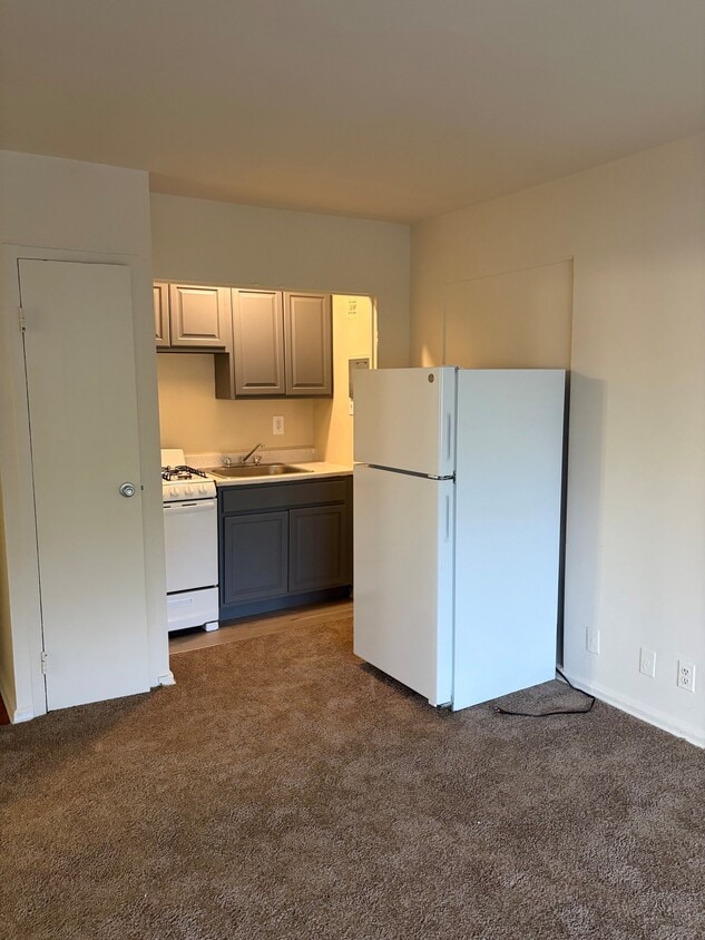 Building Photo - 3435 Holmead Pl NW