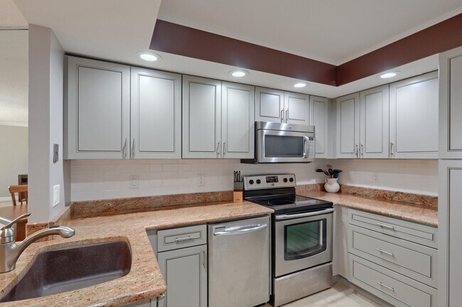 Foto del edificio - 2800 N Ocean Dr