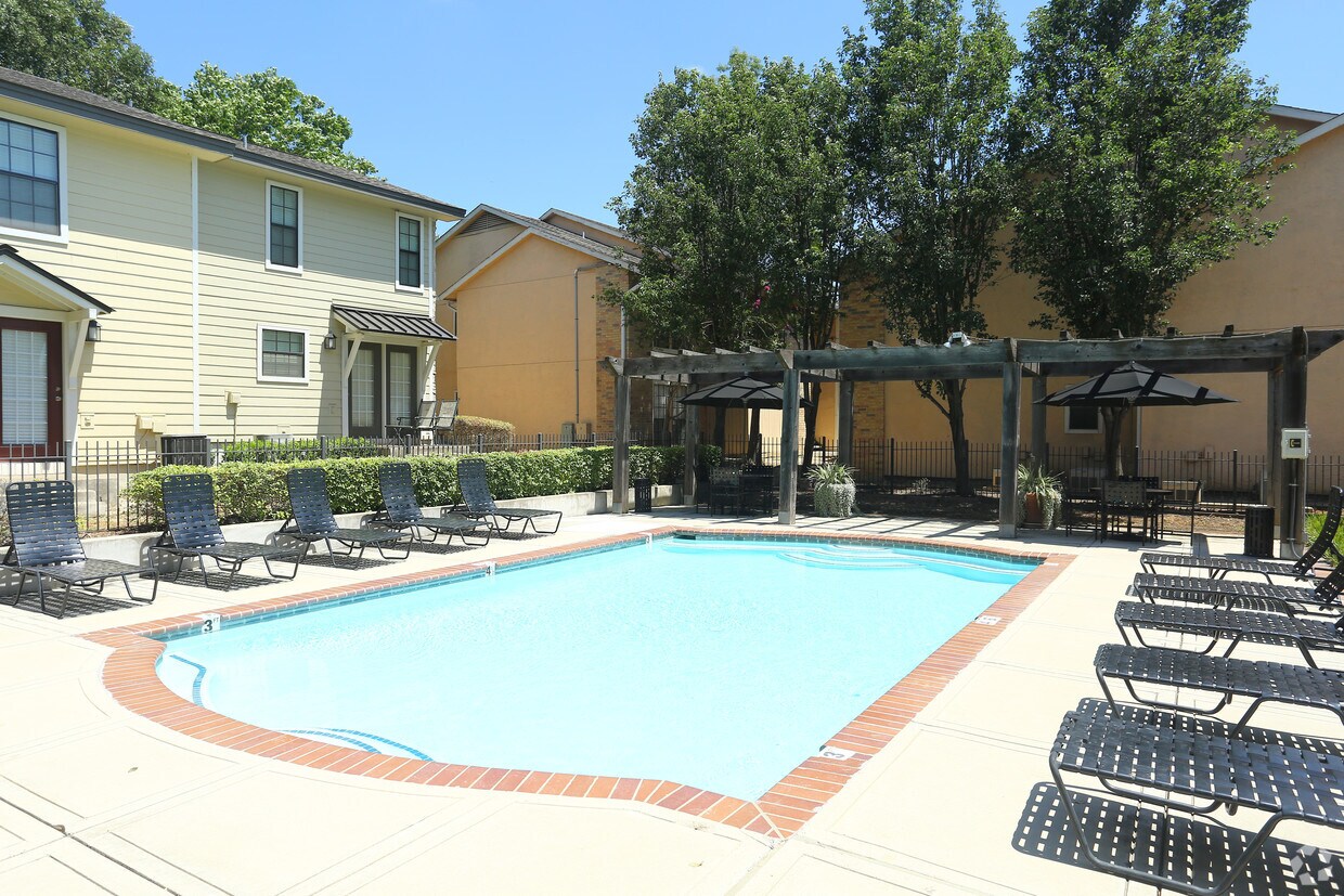 Highcrest Apartments San Marcos, TX