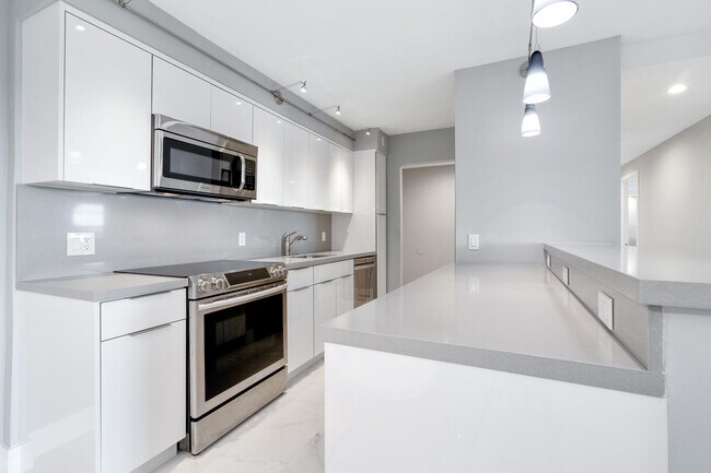 Foto del edificio - 1111 S Ocean Blvd