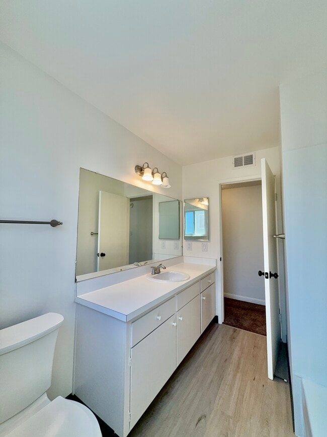 Building Photo - AMICI Apartments