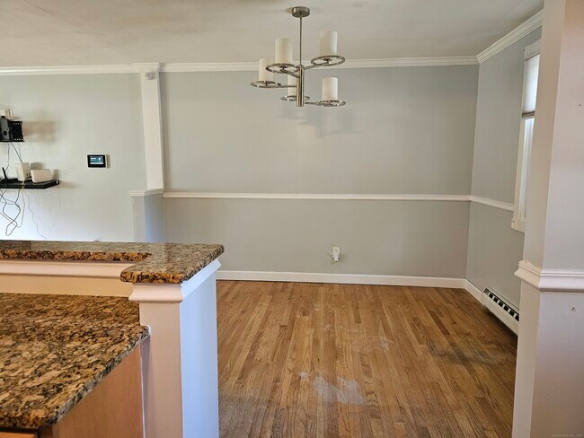 Foto del edificio - 222 Crest St