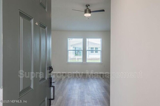 Foto del edificio - 1178 King Sago Palm Ln