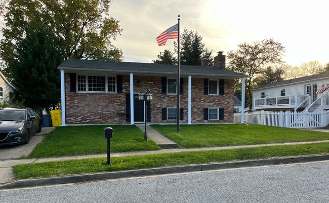 Foto del edificio - 243 Turnwood Dr