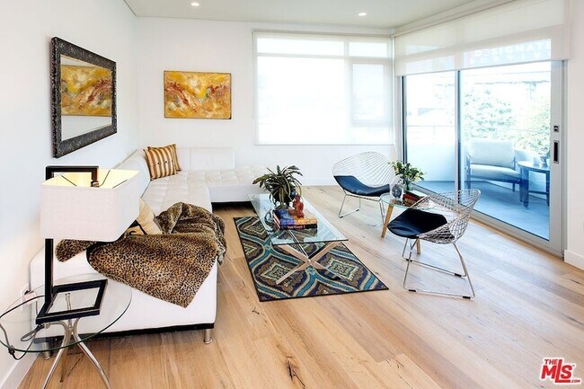 Foto del edificio - 938 Orange Grove Ave