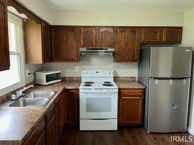 Building Photo - 1112 Perkins Dr