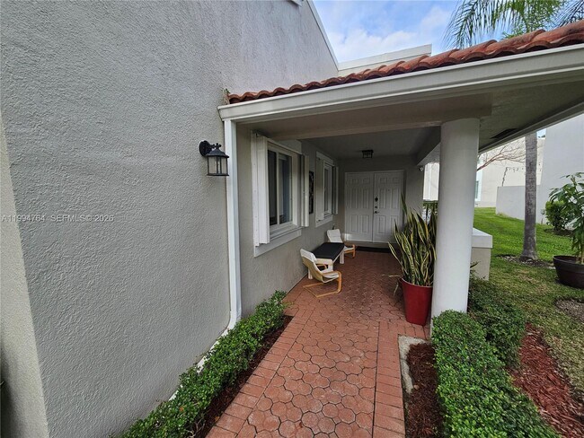 Foto del edificio - 4523 NW 98th Ave