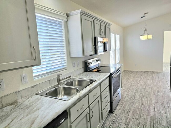 Foto del edificio - 8868 E Baseline Rd