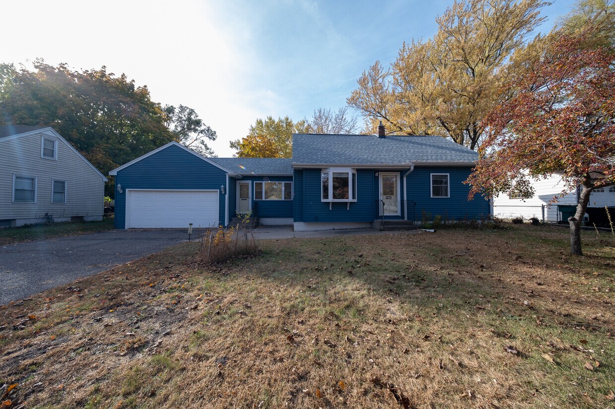 Primary Photo - 9076 Jackson Ave