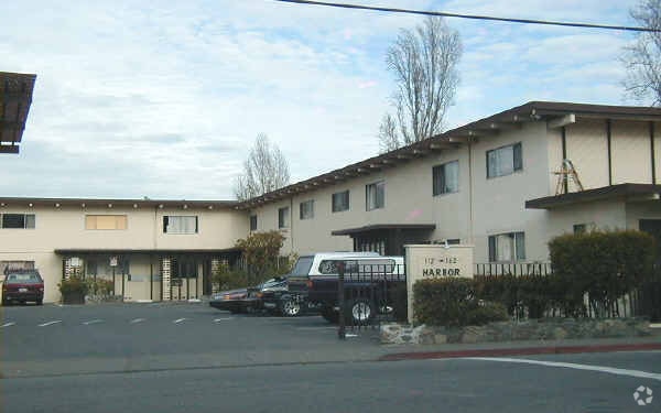 Building Photo - Belvedere Place