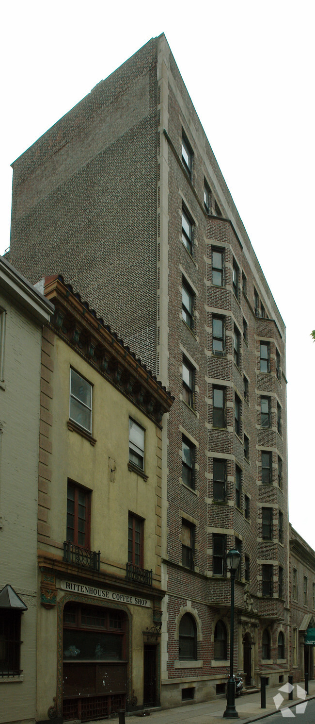 Building Photo - Warwick Apartments