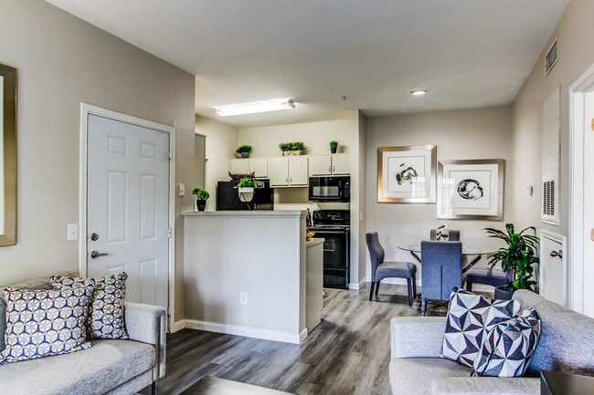 Área de comedor - Lago Del Mar