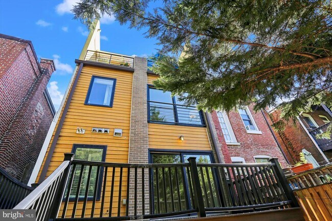 Building Photo - 3222 13th St NW