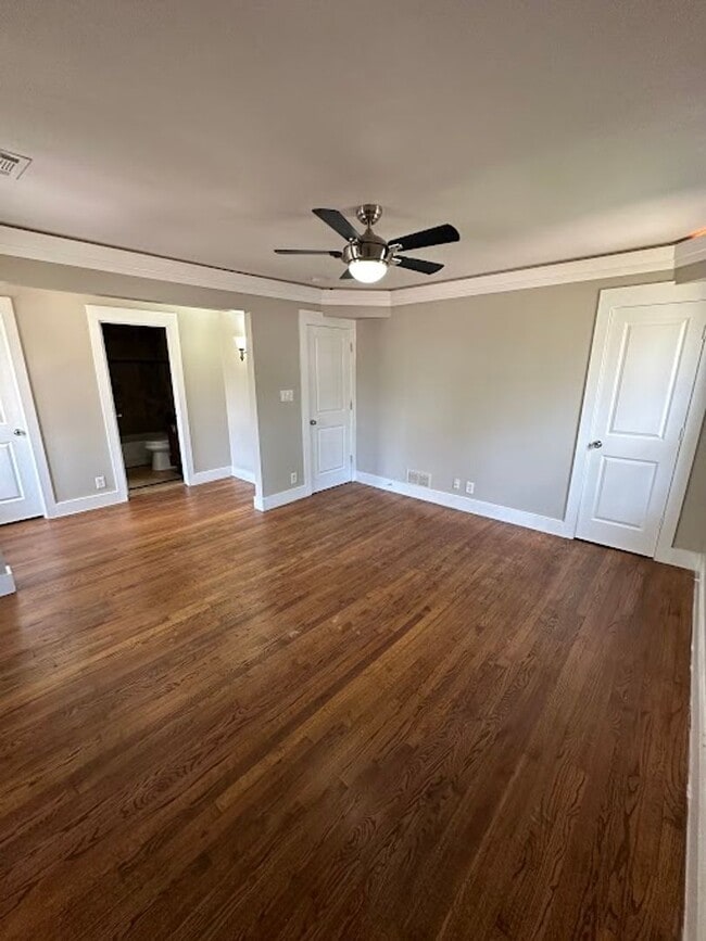 Building Photo - 4 bedrooms & 3 bath in Decatur!