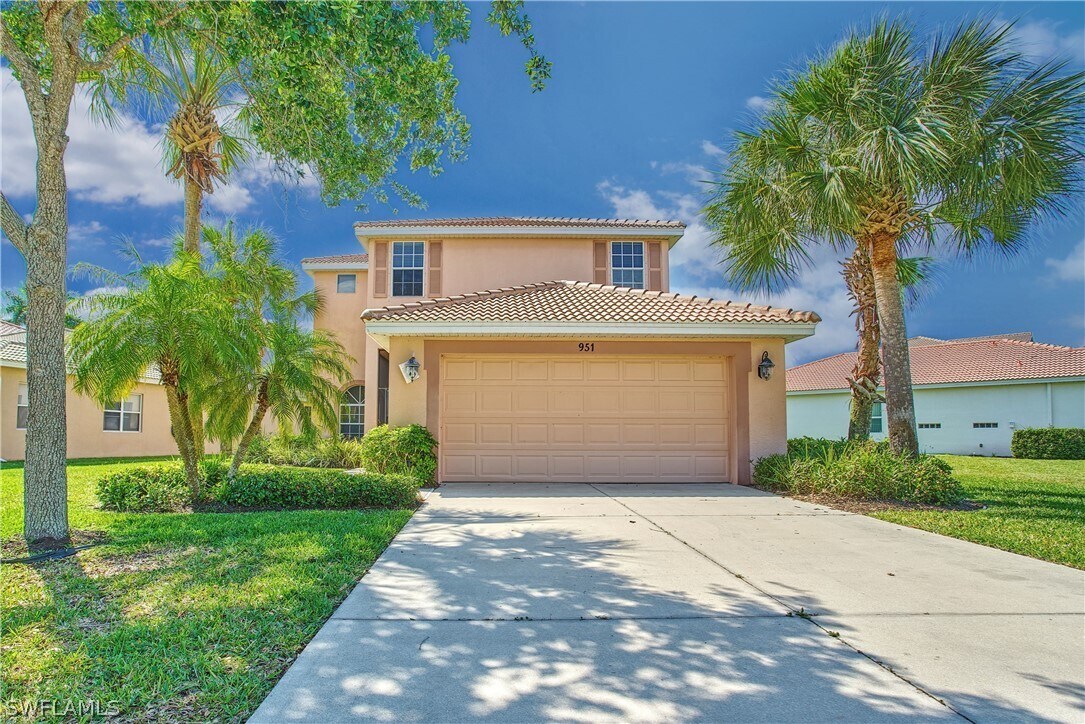 Foto principal - 951 Golden Pond