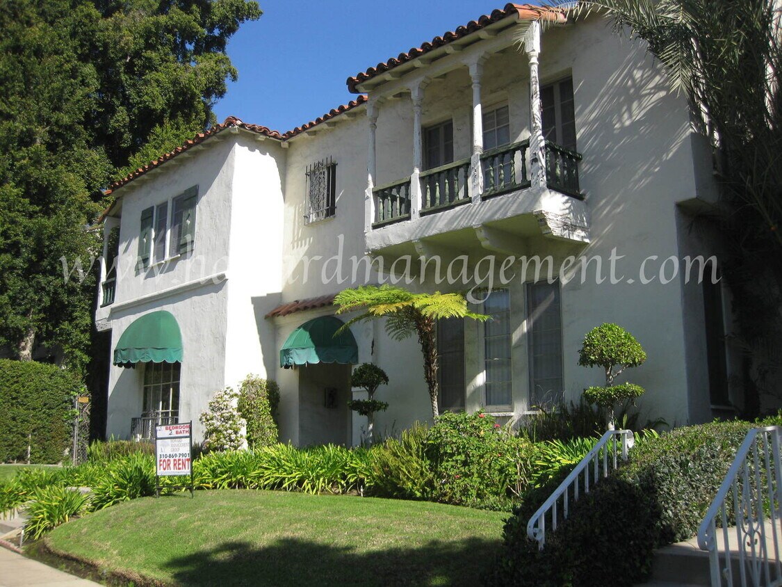 Foto principal - 240 S Lasky Dr