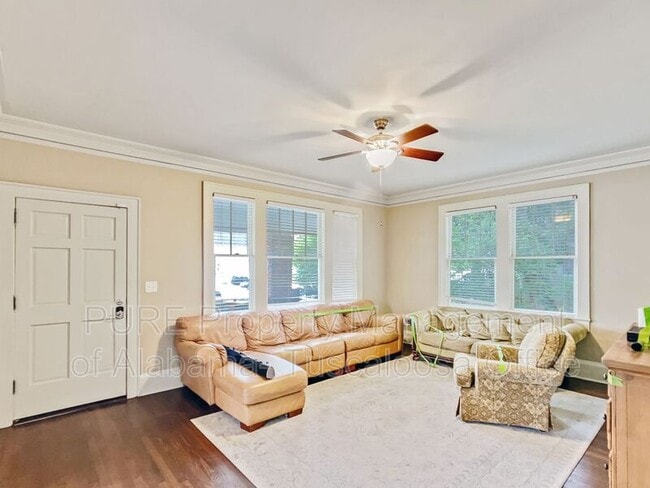 Building Photo - 420 Caplewood Dr