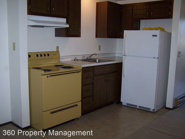 Foto del edificio - 835 N Oak Harbor St
