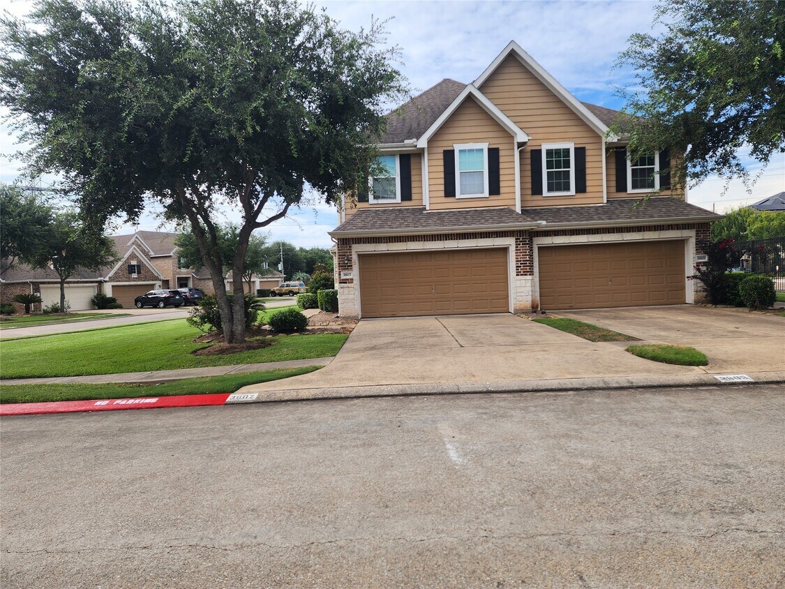 Foto principal - 3807 Waterford Bend
