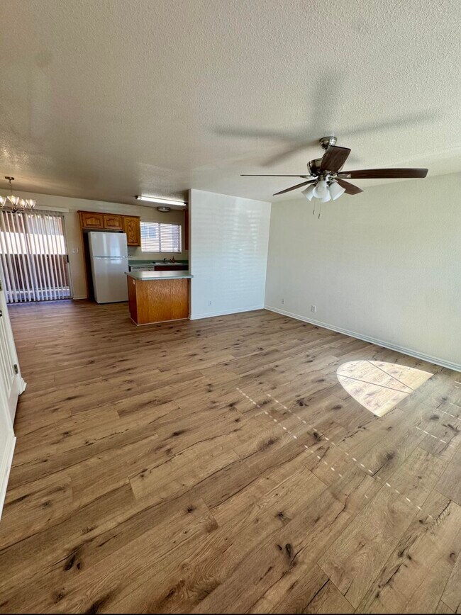 Foto del edificio - 1122 E 300 S