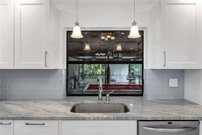 Foto del edificio - 8241 NW 54th Ct