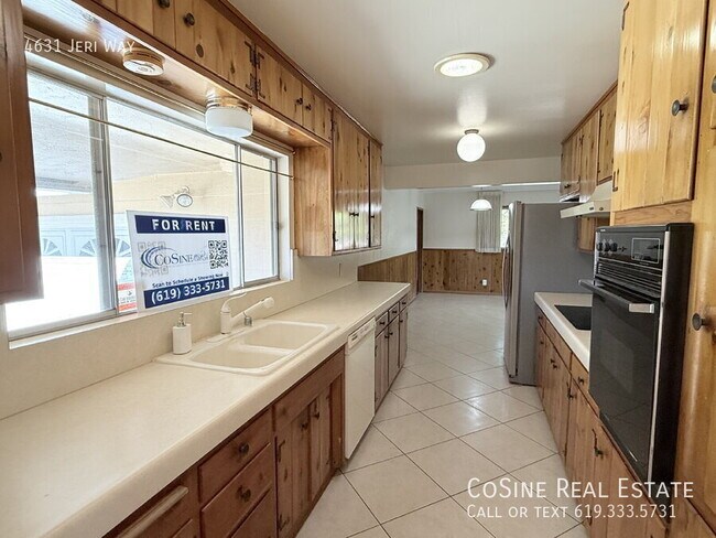 Foto del edificio - 4631 Jeri Way