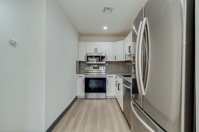 Foto del edificio - Two Bedroom in Old Town Scottsdale - Sparking Pool!