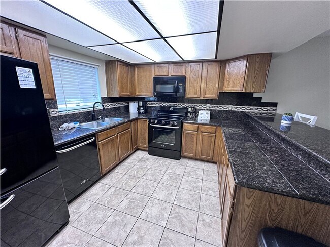 Building Photo - 201 Riverfront Dr