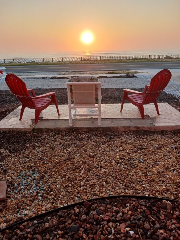 Foto principal - Beach front Studio in Flagler Beach!