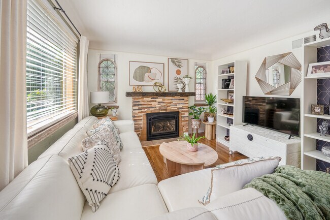 Living Room with Gas Fireplace - 1685 Ulster St