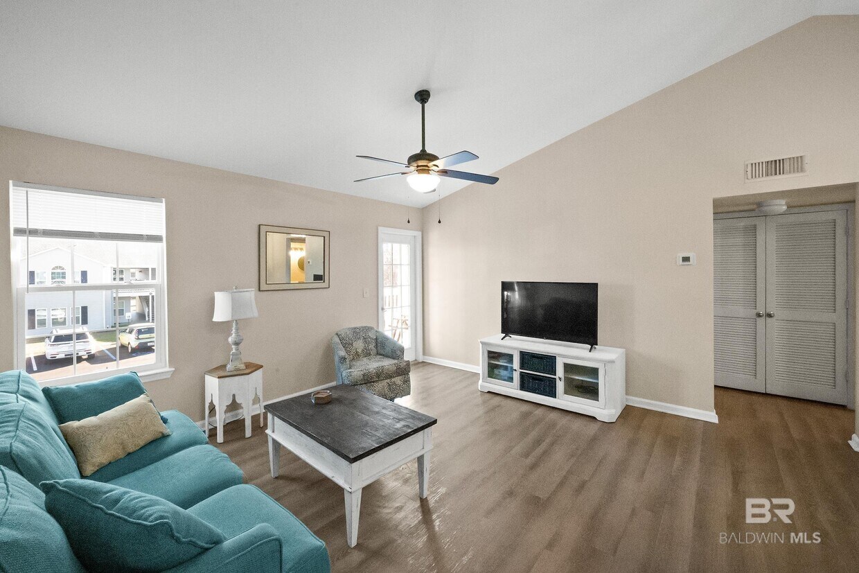 Foto del edificio - 6194 AL-59