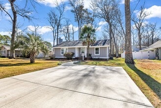 Building Photo - 2405 Bert Dr