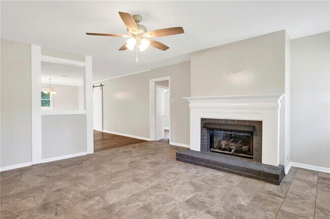 Building Photo - 6023 Lazy Ln