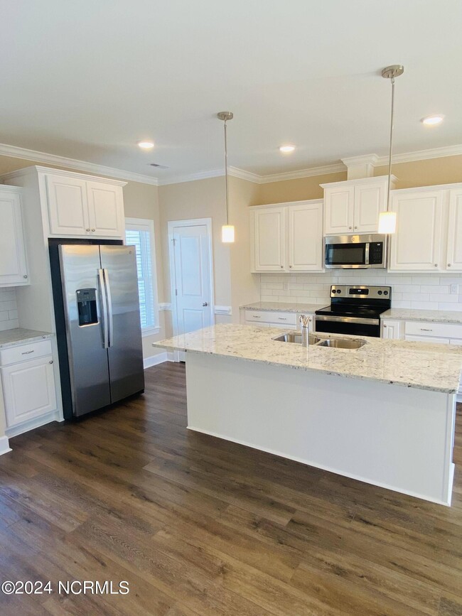 Building Photo - 479 Arden Ridge Dr