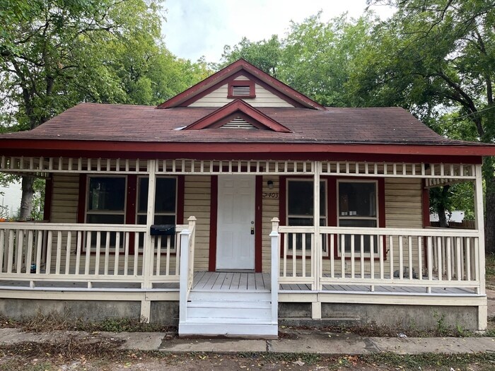 Foto principal - Remodeled 4/2 Home For Rent